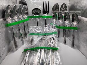 29 Reed & Barton Heritage Mint "Fiddler II" Flatware Set Spoons, Knives, Forks